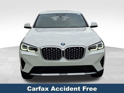 Used 2025 BMW X4 xDrive30i image 3