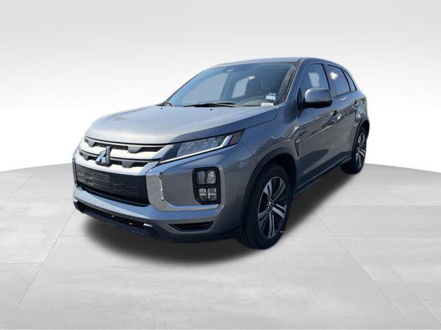 Used 2025 Mitsubishi Outlander Sport ES AWD/4WD image 3