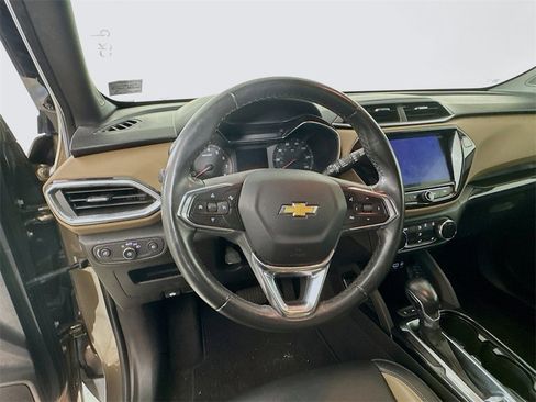 Used 2021 Chevrolet TrailBlazer ACTIV w/ Convenience Package image 11