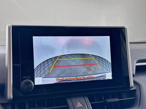 Used 2025 Toyota RAV4 LE image 22