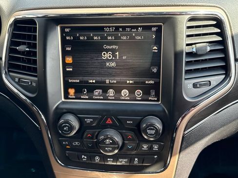 Used 2016 Jeep Grand Cherokee Limited w/ Luxury Group II AWD/4WD image 29