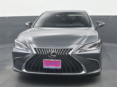 Used 2022 Lexus ES 350 Ultra Luxury image 3