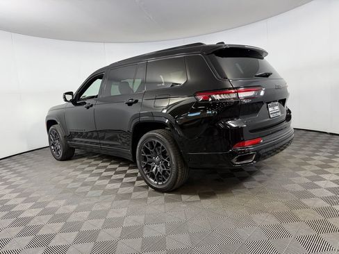 Certified 2025 Jeep Grand Cherokee L Summit AWD/4WD image 9