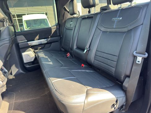 Used 2025 Ford F350 Platinum AWD/4WD image 16