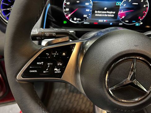 New 2025 Mercedes-Benz GLB 250 4MATIC image 22