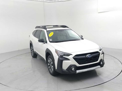 Used 2024 Subaru Outback Limited image 2