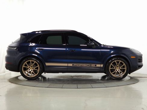 Used 2024 Porsche Cayenne S image 10
