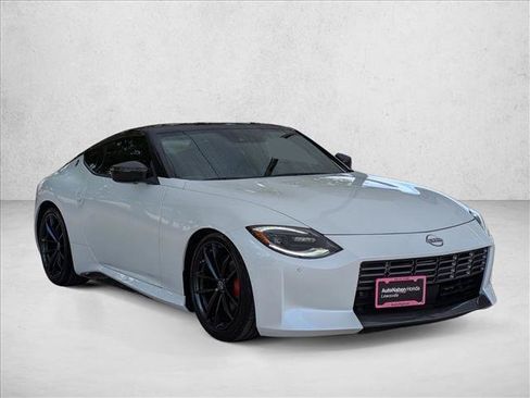 Used 2024 Nissan Z Performance w/ Floor Mat Package RWD image 3