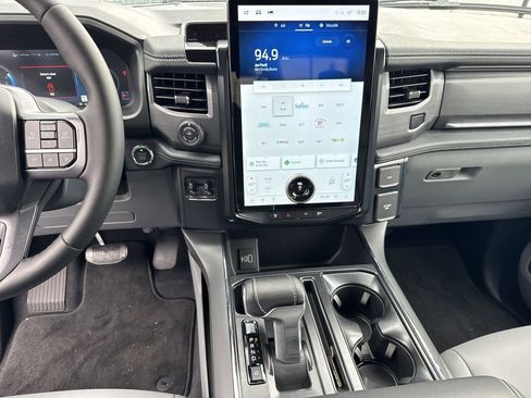 New 2025 Ford F150 Lightning Flash image 27