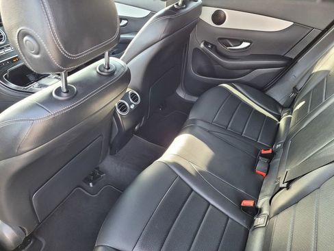 Used 2022 Mercedes-Benz GLC 300 image 10