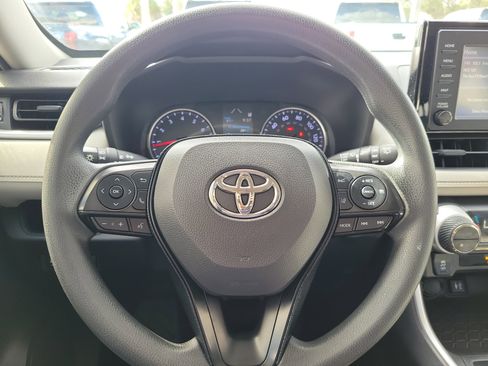 Used 2019 Toyota RAV4 XLE image 23