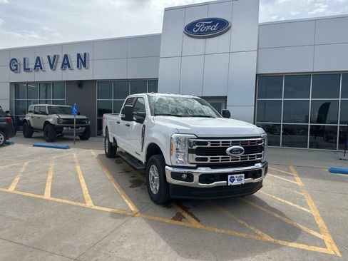 New 2026 Ford F250 XLT image 2