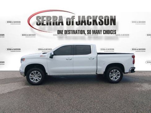Used 2022 Chevrolet Silverado 1500 LTZ AWD/4WD image 5