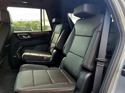 Used 2024 Chevrolet Tahoe High Country w/ Premium Package image 12