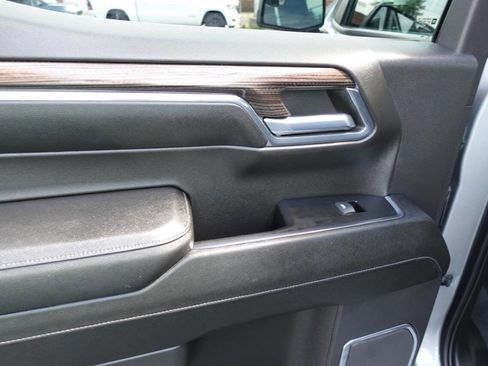 Used 2023 Chevrolet Silverado 1500 LT AWD/4WD image 21