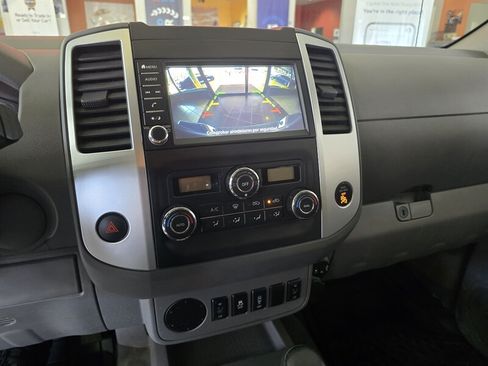 Used 2020 Nissan Frontier SV w/ Midnight Edition Floor Mats RWD image 19