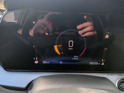 Certified 2025 Chevrolet Trax LT w/ LT Convenience Package image 26