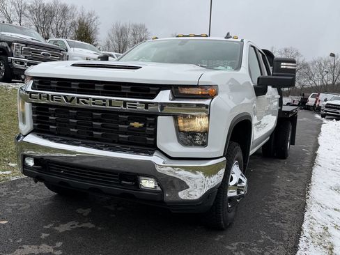Used 2023 Chevrolet Silverado 3500 LT w/ Convenience Package image 5
