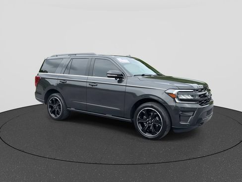 Used 2024 Ford Expedition Limited AWD/4WD image 6