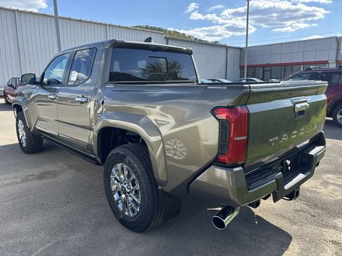 New 2025 Toyota Tacoma Limited AWD/4WD image 4