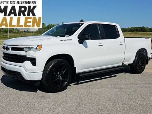 Used 2024 Chevrolet Silverado 1500 RST w/ Convenience Package II AWD/4WD image 4