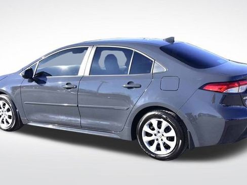 Certified 2024 Toyota Corolla LE image 3