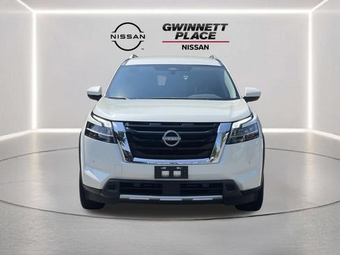 Used 2024 Nissan Pathfinder SL AWD/4WD image 30