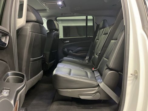 Used 2019 Chevrolet Suburban LT image 35