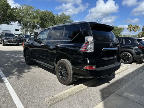 Used 2023 Lexus GX 460 Premium w/ Premium Plus Package AWD/4WD image 6