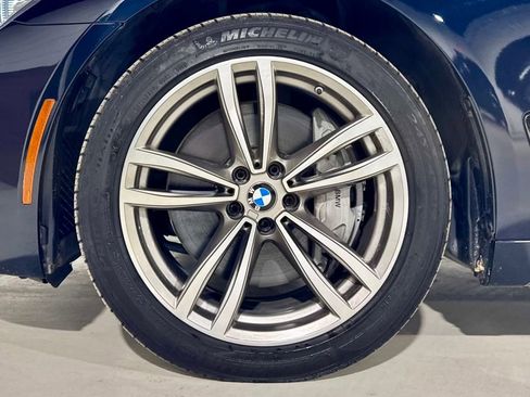 Used 2018 BMW 750i image 32