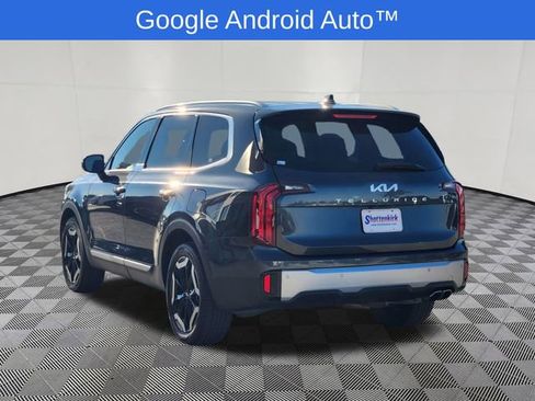 Used 2024 Kia Telluride S image 3