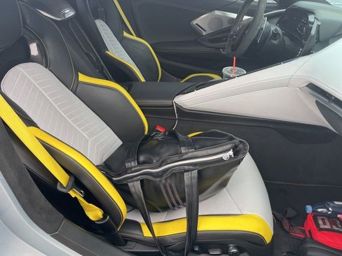 Used 2021 Chevrolet Corvette Stingray Premium Conv w/ Z51 Performance Package image 13