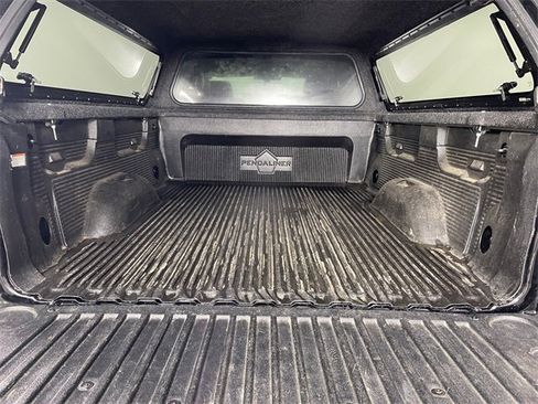 Used 2018 GMC Sierra 2500 SLE w/ SLE Preferred Package image 16