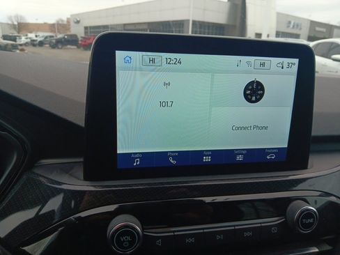 Used 2025 Ford Escape ST-Line image 23