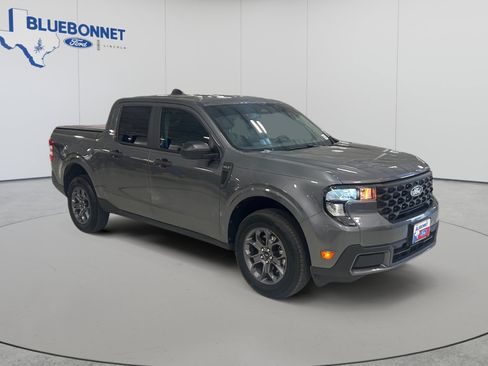 Used 2025 Ford Maverick XLT w/ Equipment Group 302A AWD/4WD image 3