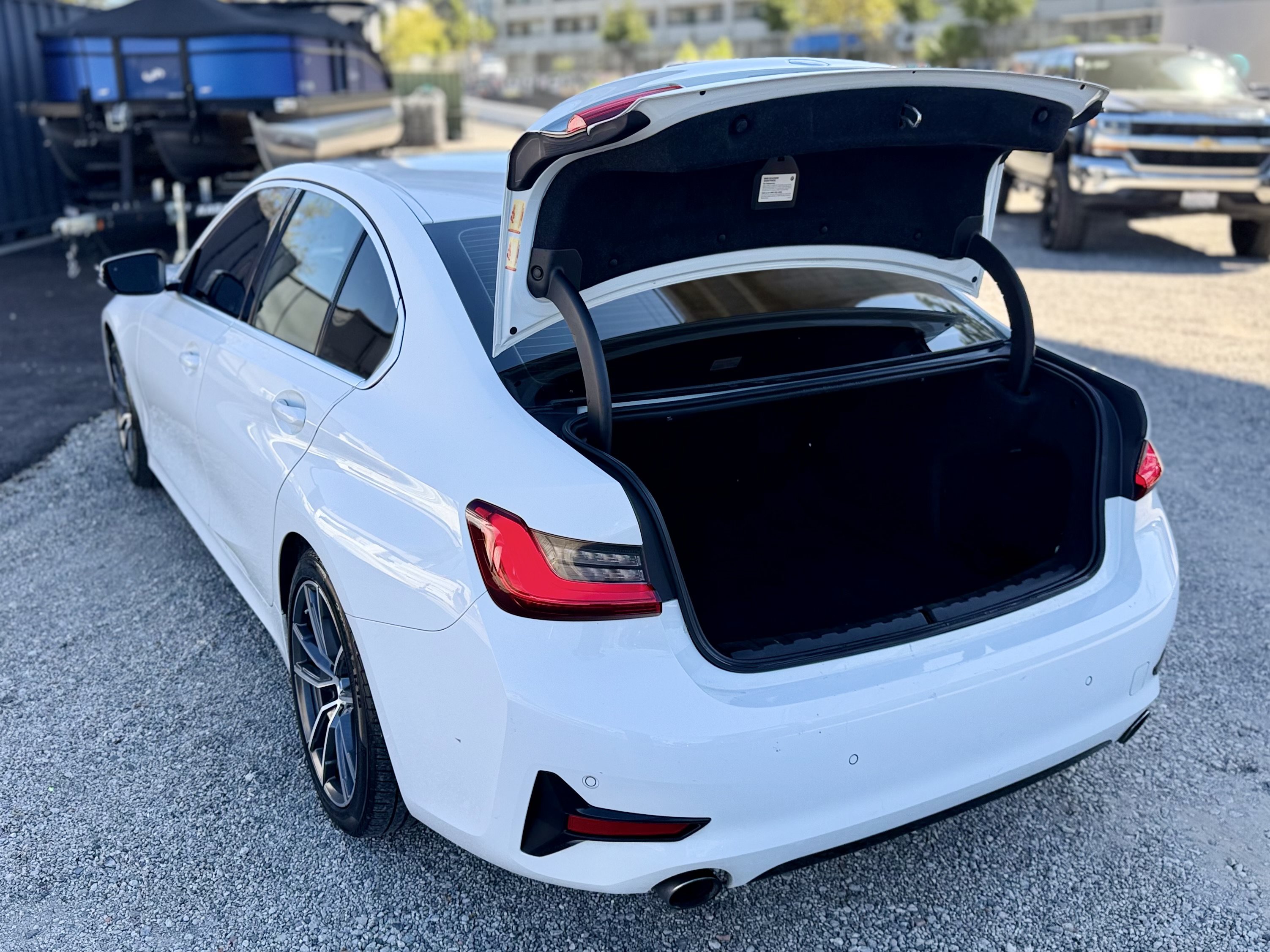 Used 2020 BMW 330i Sedan w/ Driving Assistance Package RWD image 31