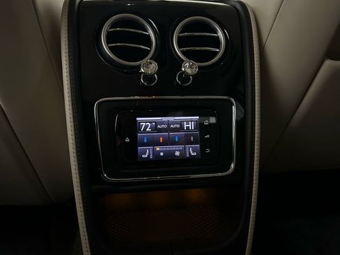 Used 2016 Bentley Flying Spur W12 image 31