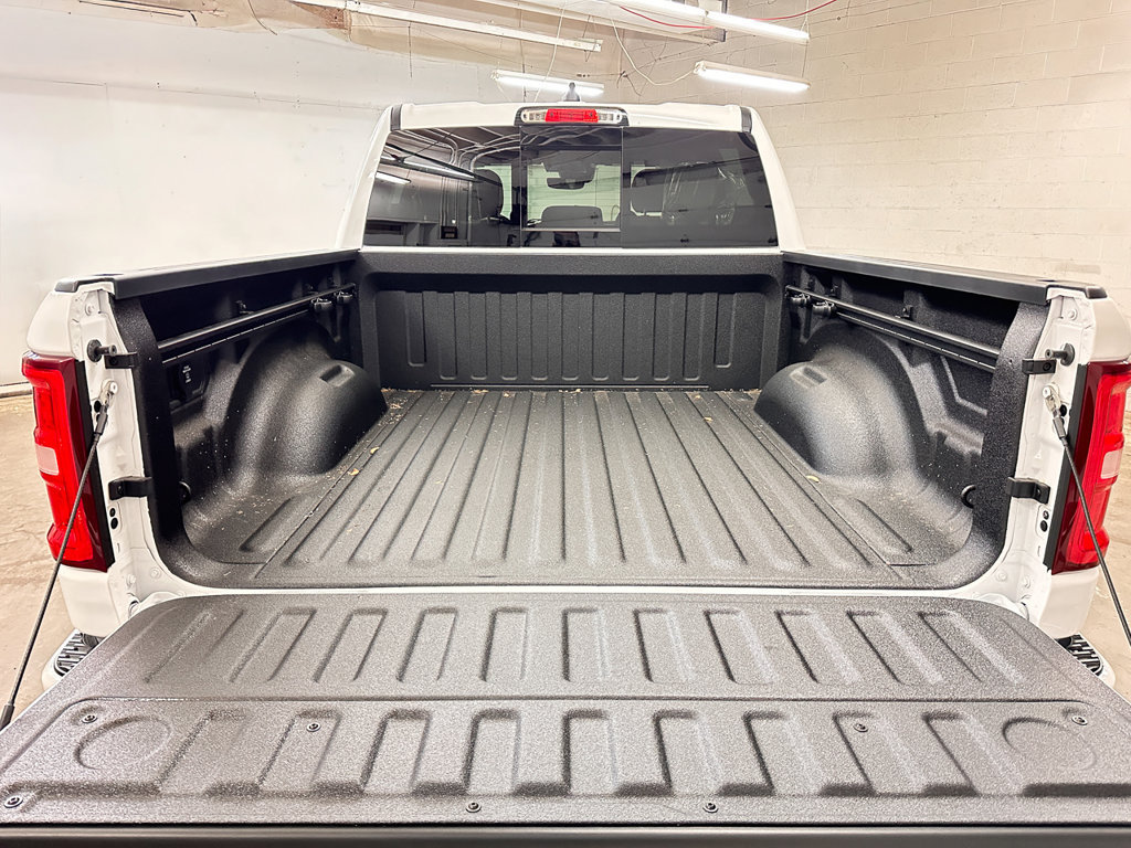 New 2026 RAM 1500 Big Horn AWD/4WD image 13