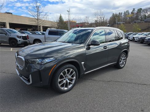 Certified 2024 BMW X5 xDrive40i w/ Executive Package image 8