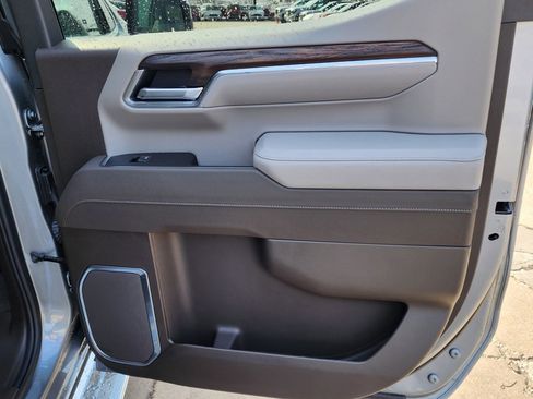 New 2026 GMC Sierra 1500 SLT w/ SLT Premium Plus Package image 40