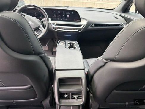 Certified 2024 Cadillac Lyriq Sport AWD/4WD image 6