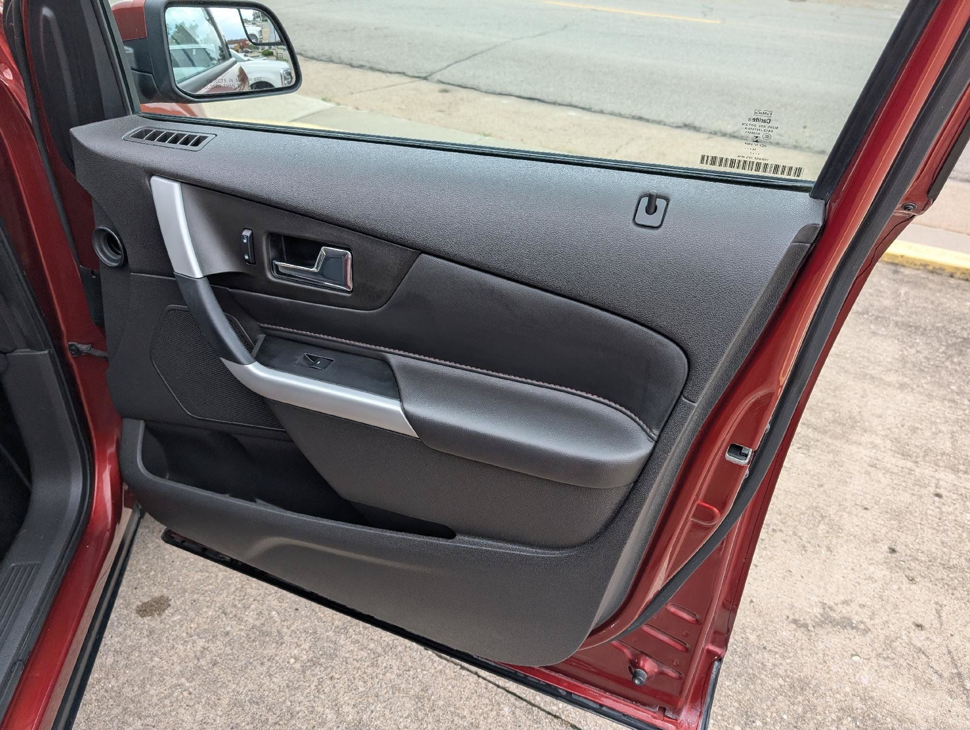 Used 2014 Ford Edge SEL FWD image 18