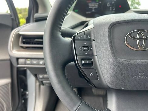 Used 2024 Toyota Prius XLE FWD image 20