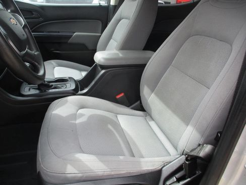 Used 2020 Chevrolet Colorado W/T w/ WT Convenience Package image 18