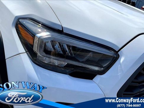 Used 2022 Toyota Tacoma TRD Off-Road w/ Technology Package image 34