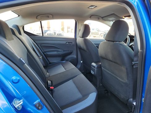 Used 2023 Nissan Versa SV image 14