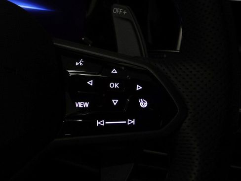 Used 2025 Volkswagen Golf image 46