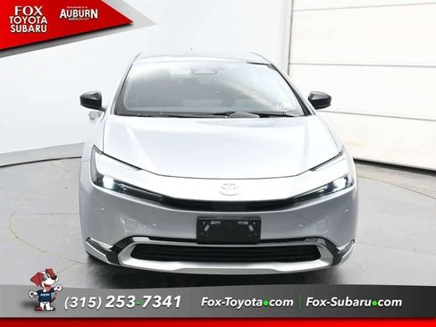 New 2026 Toyota Prius Plug-In Hybrid FWD image 3