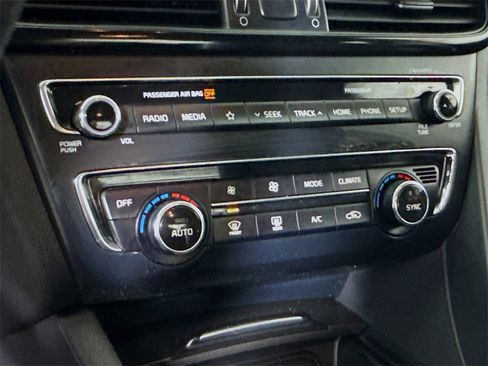 Used 2019 Kia Optima S image 7