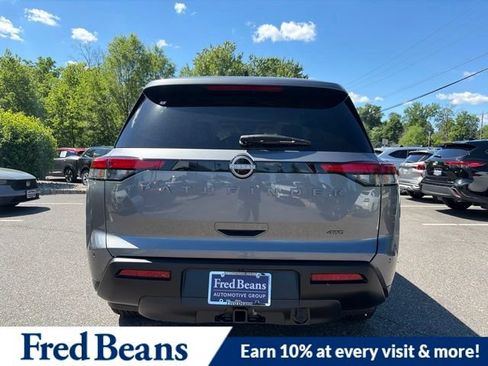 New 2026 Nissan Pathfinder SV w/ SV Premium Package AWD/4WD image 7
